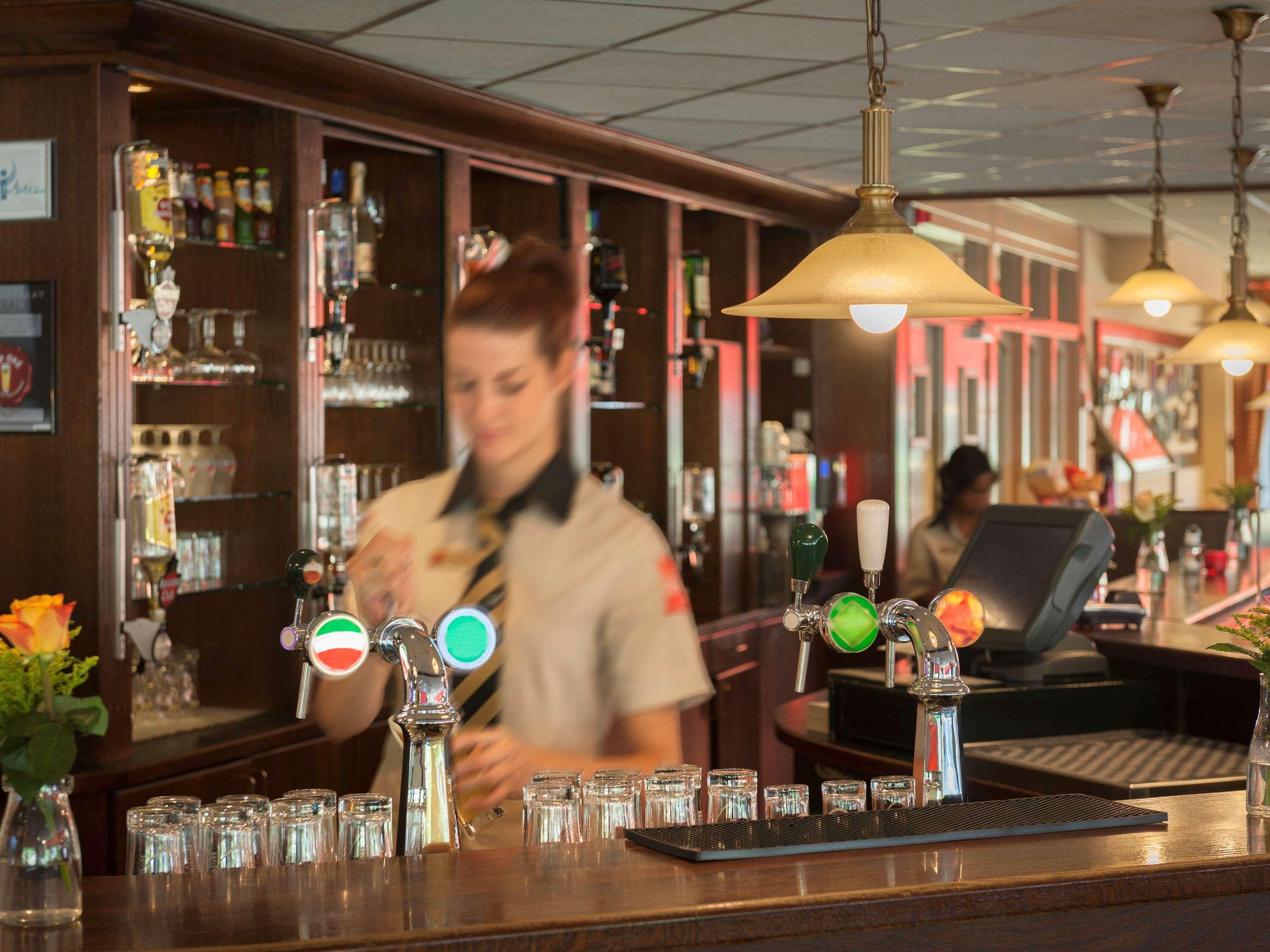 ibis Tilburg Hotel Bagian luar foto