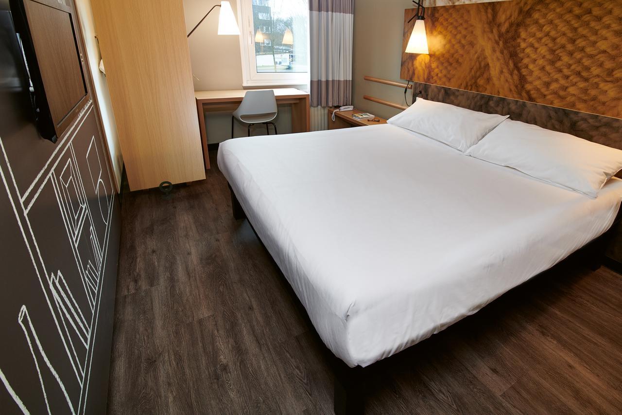 ibis Tilburg Hotel Bagian luar foto